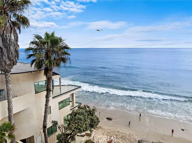 Laguna Beach, CA 92651,715 Ocean Front