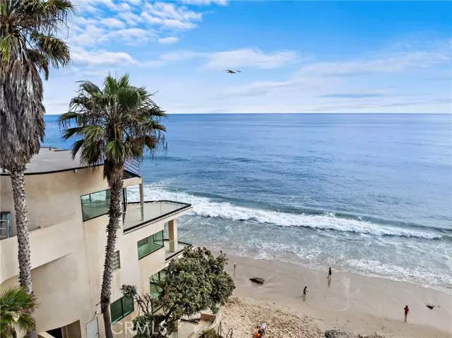 Laguna Beach, CA 92651,715 Ocean Front