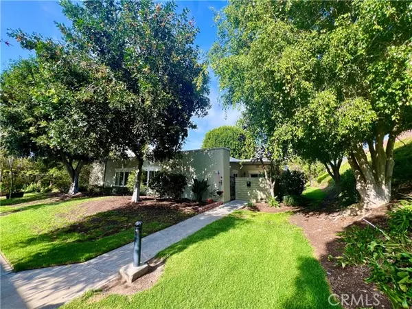 3001 Via Buena Vista, Laguna Woods, CA 92637