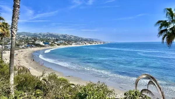 Laguna Beach, CA 92651,827 Cliff Drive