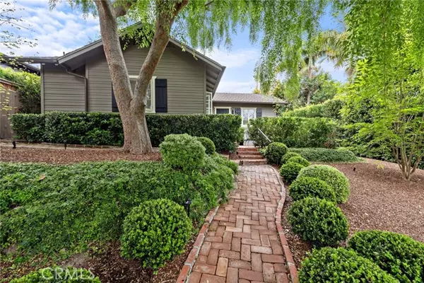 Laguna Beach, CA 92651,475 El Bosque