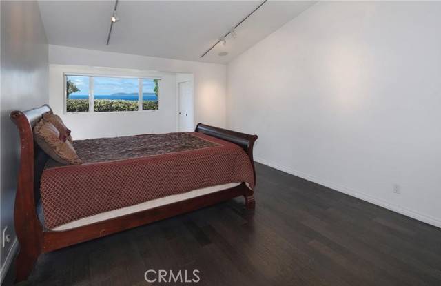 Laguna Beach, CA 92651,31719 Coast Highway