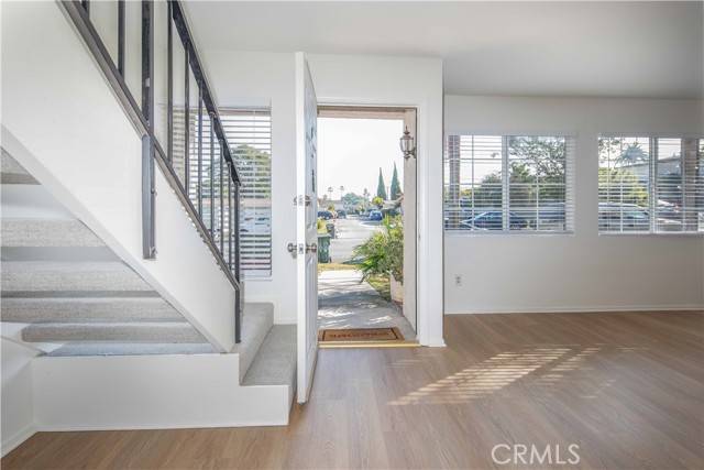 Huntington Beach, CA 92647,17661 Van Buren Lane