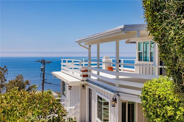 2260 Crestview Drive, Laguna Beach, CA 92651