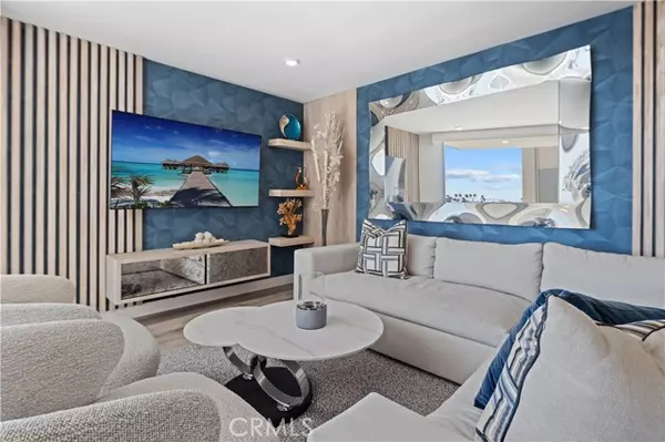 Newport Beach, CA 92663,3121 West Coast