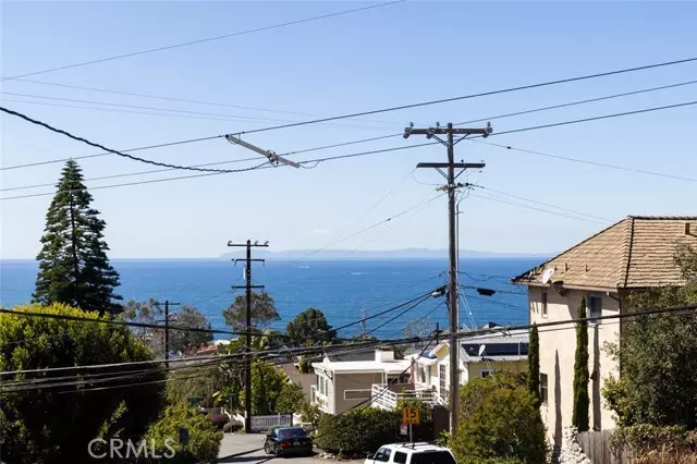 Laguna Beach, CA 92651,31706 Scenic