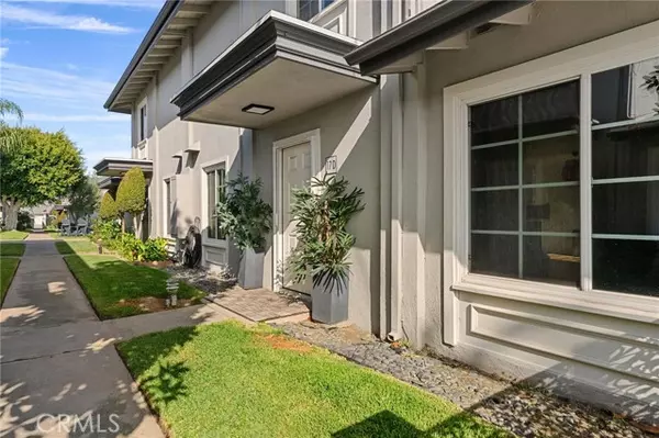 1845 Anaheim, Costa Mesa, CA 92627