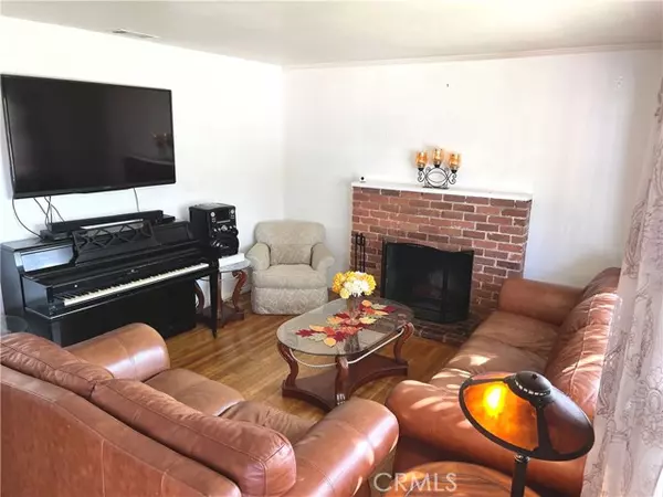 Covina, CA 91722,565 East Benbow Street