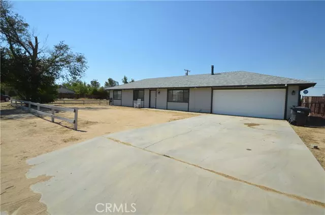 8061 Greenwood Avenue, California City, CA 93505