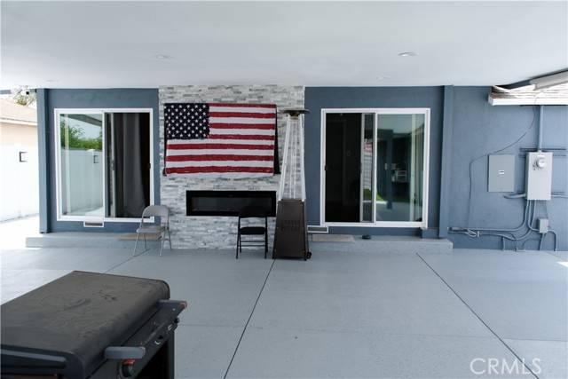 North Hollywood, CA 91605,8118 Gentry Avenue