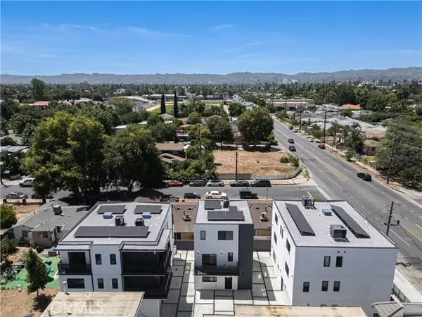 Van Nuys, CA 91405,6704 Kester Avenue