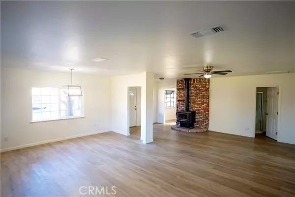 Snelling, CA 95369,15857 4th Street