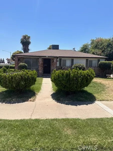 284 East Clinton Avenue, Atwater, CA 95301