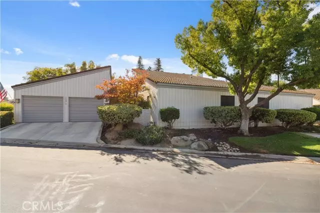 1732 Tollhouse North Lane, Clovis, CA 93611