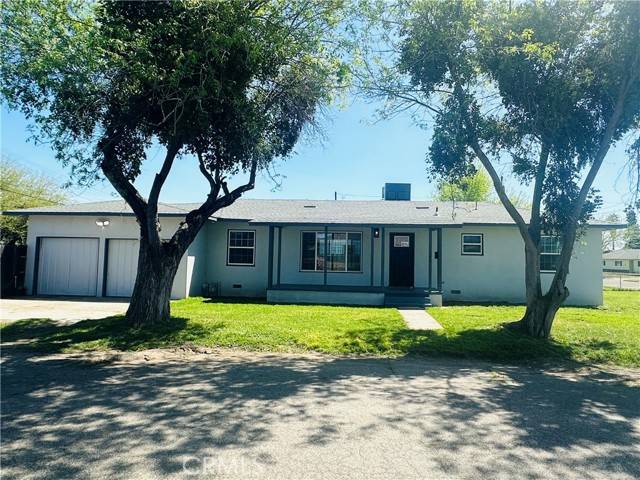 121 Monterey Avenue, Chowchilla, CA 93610