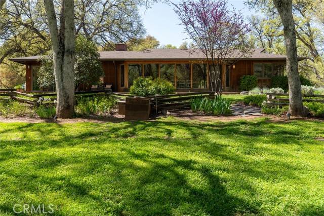 6879 State Highway 49 North, Mariposa, CA 95338