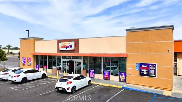 3220 Ming Avenue, Bakersfield, CA 93304