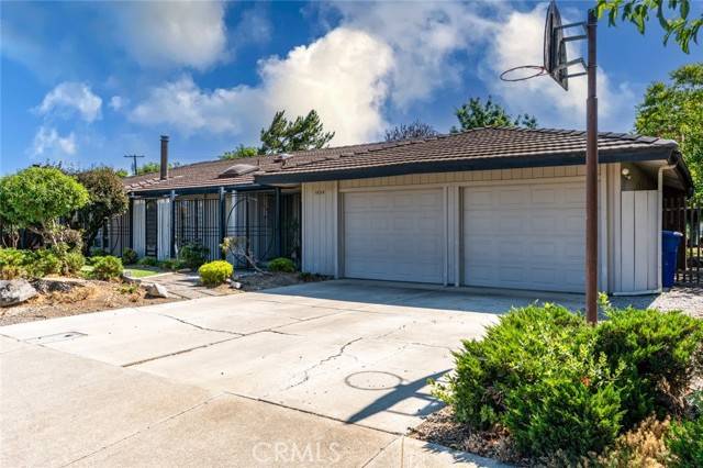 Los Banos, CA 93635,1838 Hillview Drive