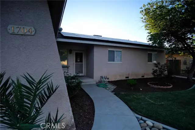 1704 Bliss Avenue, Clovis, CA 93611