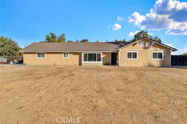 24743 Tropical Drive, Madera, CA 93638