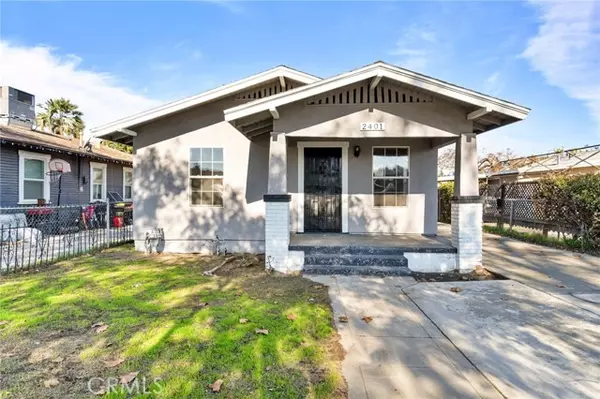 2401 East Hedges Avenue, Fresno, CA 93703