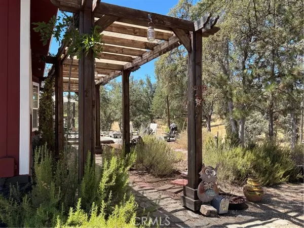 Mariposa, CA 95338,4060 Indian Peak Road