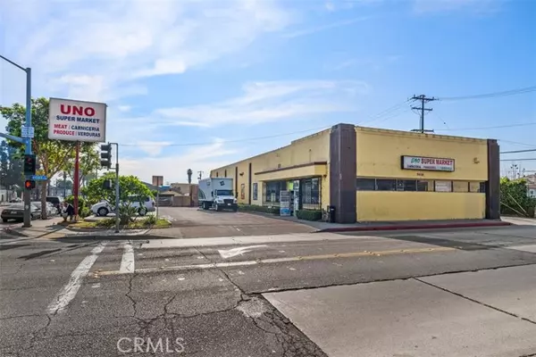 Bell Gardens, CA 90201,5658 Clara Street