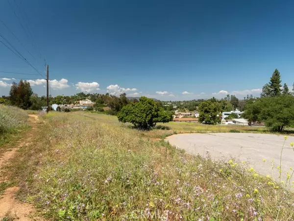 Fallbrook, CA 92028,502 East Elder Street