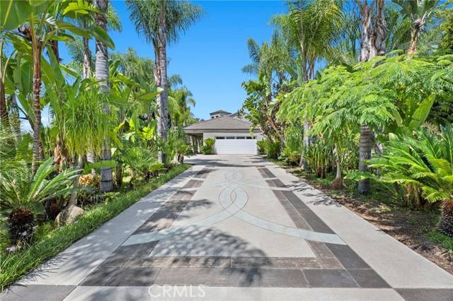 210 North Stage Coach Lane, Fallbrook, CA 92028