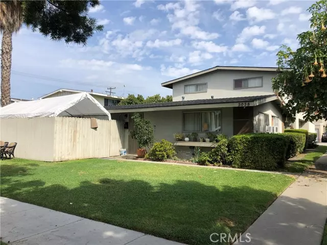 3038 Coolidge Avenue, Costa Mesa, CA 92626