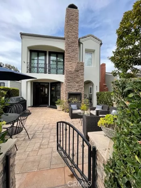 605 Poinsettia Avenue, Corona Del Mar, CA 92625