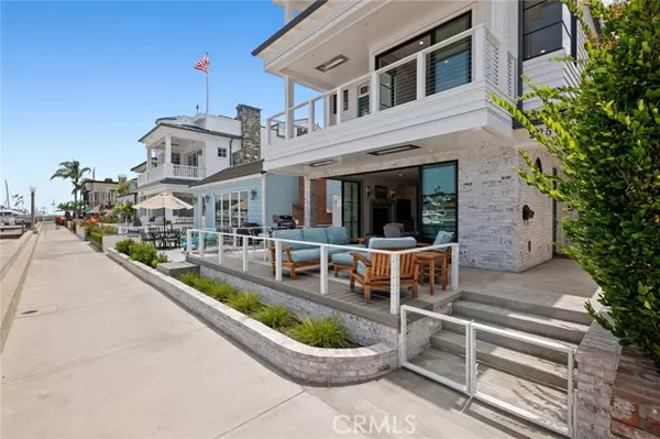 Newport Beach, CA 92662,225 East Bay Front