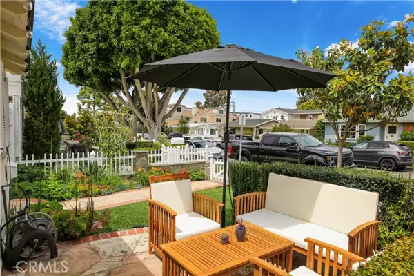 Corona Del Mar, CA 92625,518 Poinsettia Avenue