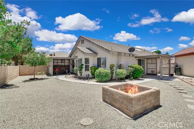 11259 Pleasant Hills Drive, Apple Valley, CA 92308