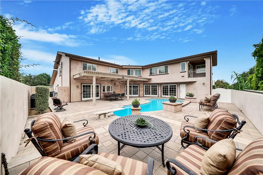 2030 Leeward Lane, Newport Beach, CA 92660