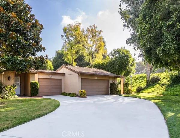 Laguna Woods, CA 92637,3323 Via Carrizo