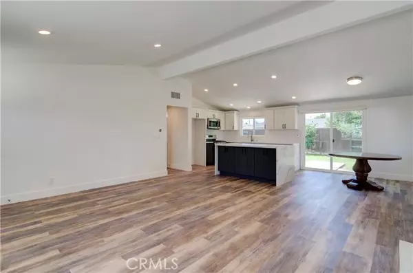 Costa Mesa, CA 92626,2257 Avalon Street