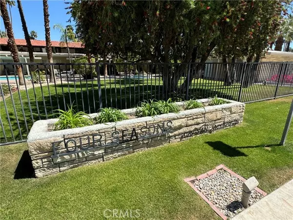 290 South San Jacinto Drive, Palm Springs, CA 92262