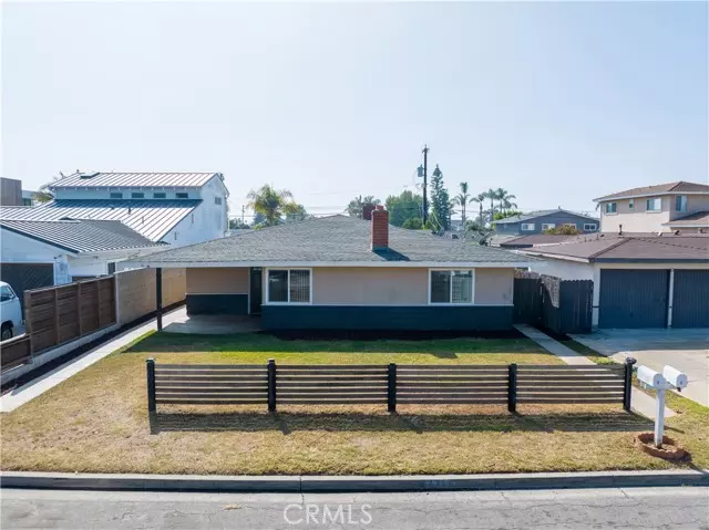 231 Knox Street, Costa Mesa, CA 92627