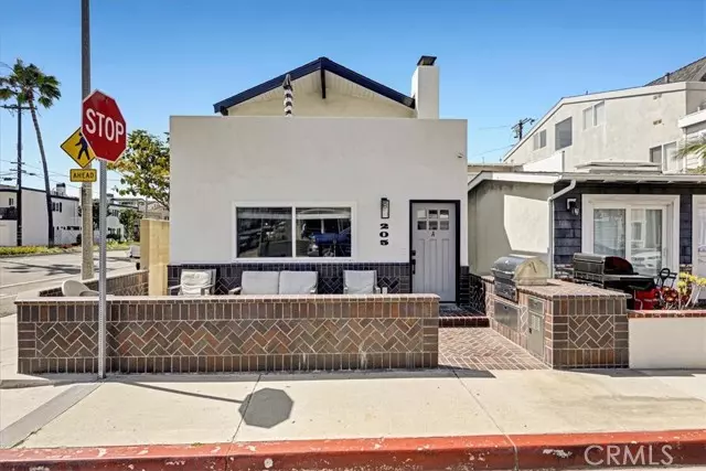 205 33rd Street, Newport Beach, CA 92663