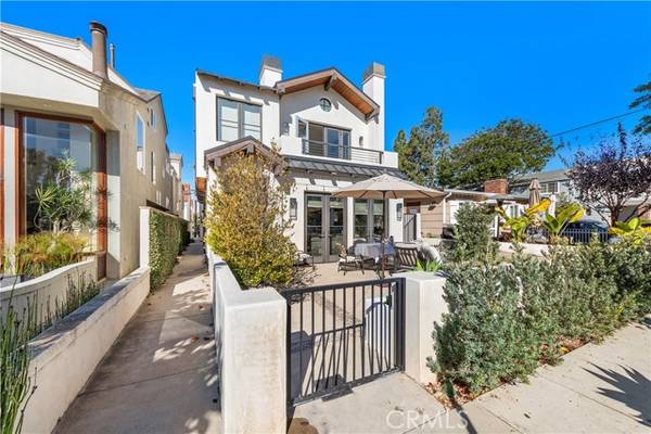 519 Larkspur Avenue, Corona Del Mar, CA 92625