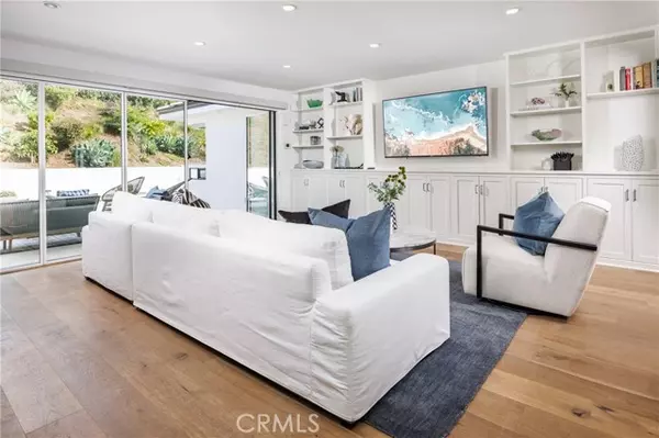 Corona Del Mar, CA 92625,3514 Surfview