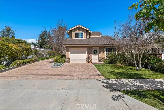 216 Monte Vista Avenue, Costa Mesa, CA 92627