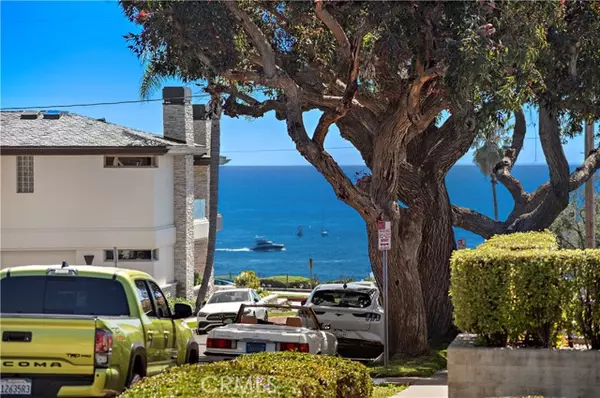 Corona Del Mar, CA 92625,301 Narcissus Avenue