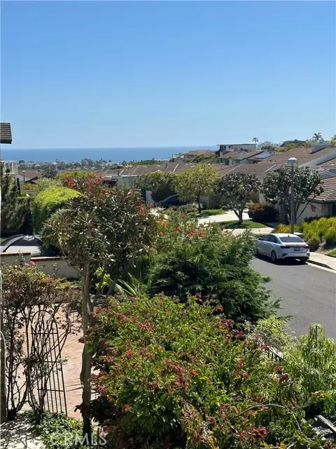 Corona Del Mar, CA 92625,5 Curl Drive