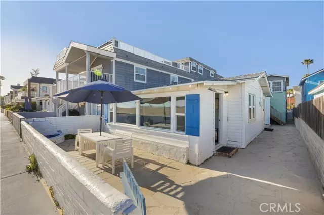 1402 West Oceanfront, Newport Beach, CA 92661