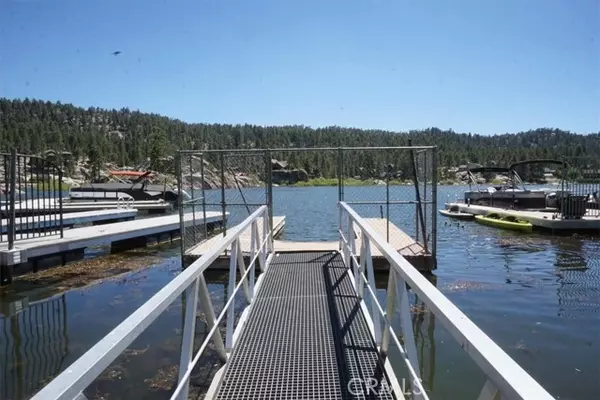 Big Bear Lake, CA 92315,39030 Willow Landing Road