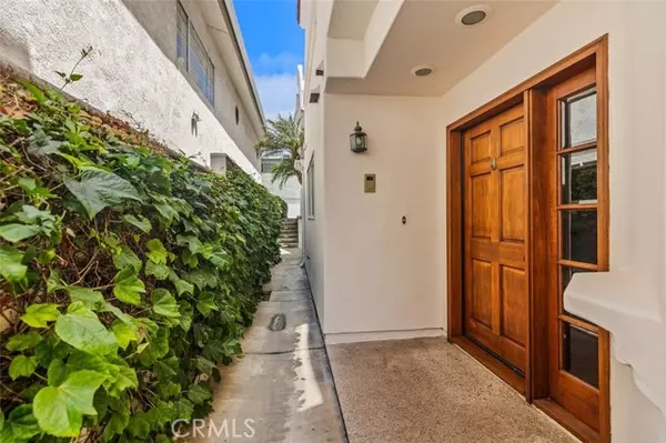 318 Jasmine Avenue, Corona Del Mar, CA 92625