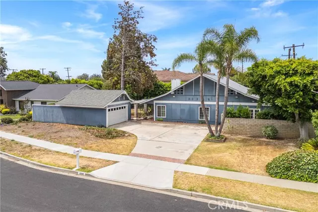 Santa Ana, CA 92705,1242 Flaminian Way