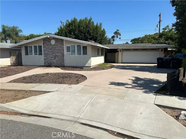 252 Bowling Green Drive, Costa Mesa, CA 92626